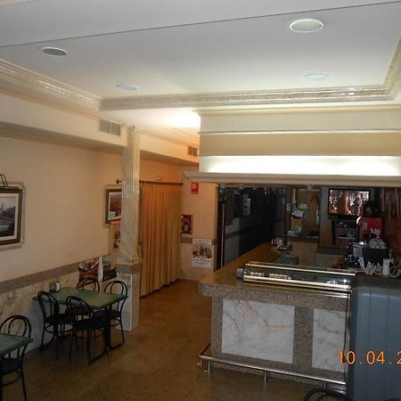 Hotel Los Hermanos Оканья Екстер'єр фото
