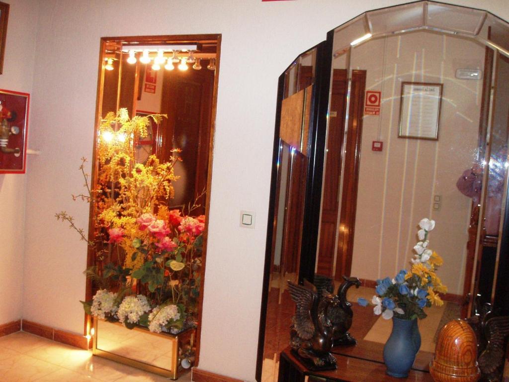 Hotel Los Hermanos Оканья Екстер'єр фото