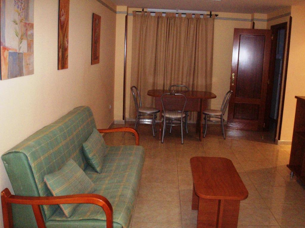 Hotel Los Hermanos Оканья Номер фото