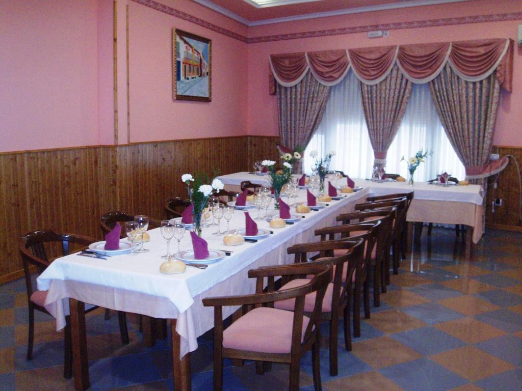 Hotel Los Hermanos Оканья Екстер'єр фото