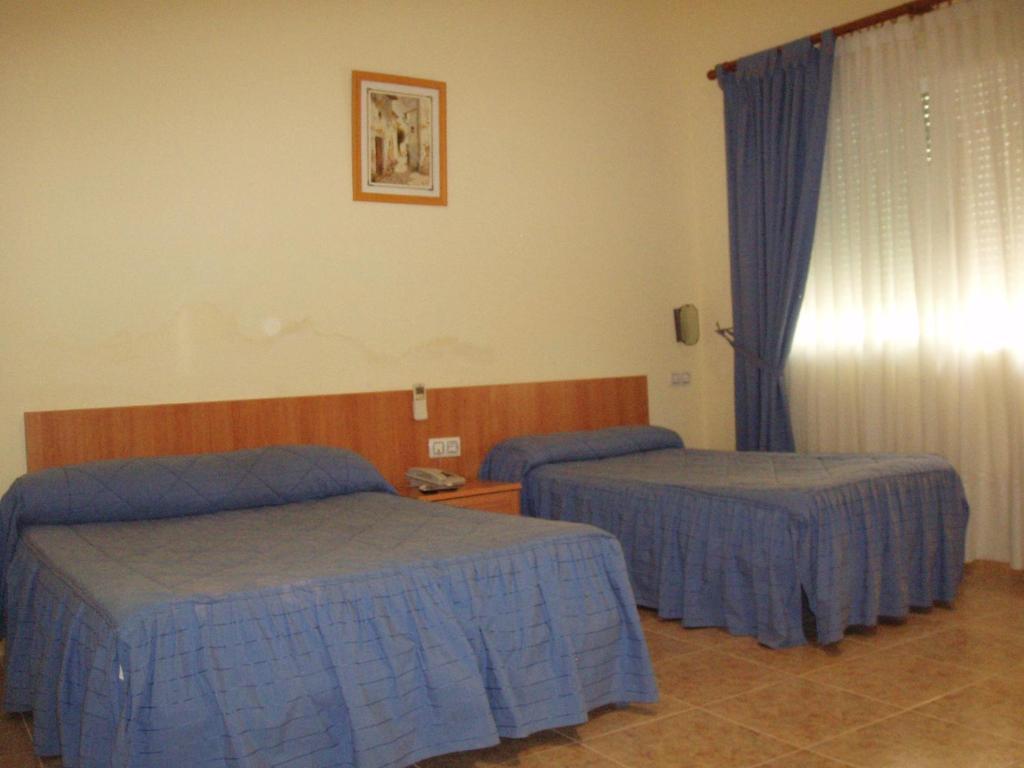 Hotel Los Hermanos Оканья Номер фото